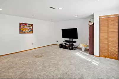 5200 Hampton Court, Zanesville, OH 43701 - Photo 54