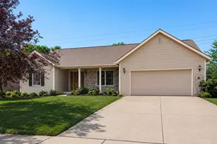 1453 Hickory Gate Dr, Marysville, OH 43040 - Photo 1