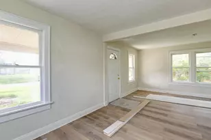 2746 Bulen Ave, Columbus, OH 43207 - Photo 6