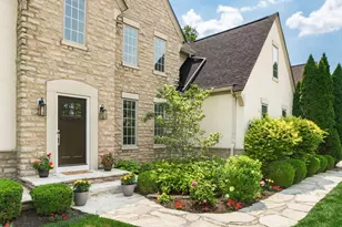 967 Adin Trail Ct, Columbus, OH 43235 - Photo 2