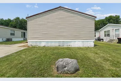 1100 Thornwood Drive #102, Heath, OH 43056 - Photo 4