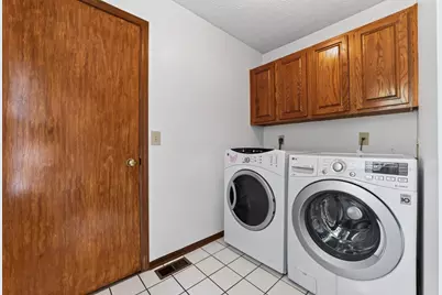2192 Victoria Park Drive, Columbus, OH 43235 - Photo 8