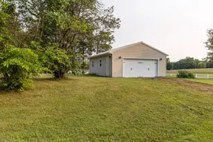 5781 Cincinnati Zanesville Rd NE, Lancaster, OH 43130 - Photo 4