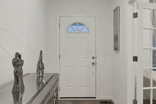 400 Waterlily Ln, Pataskala, OH 43062 - Photo 10