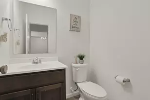 400 Waterlily Ln, Pataskala, OH 43062 - Photo 18