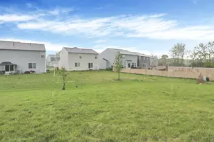 400 Waterlily Ln, Pataskala, OH 43062 - Photo 4