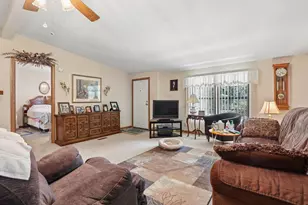 4489 Nevada Dr W, Columbus, OH 43207 - Photo 8
