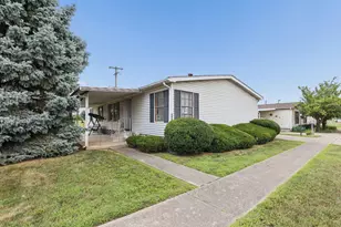 4489 Nevada Dr W, Columbus, OH 43207 - Photo 2