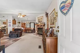 4489 Nevada Dr W, Columbus, OH 43207 - Photo 6