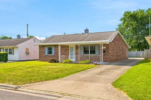 4595 San Jose Ln, Columbus, OH 43213 - Photo 2