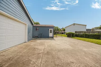 594 Oak Gale Lane, Columbus, OH 43228 - Photo 24