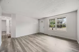 594 Oak Gale Ln, Columbus, OH 43228 - Photo 8