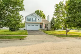 10 Wrens Nest Ct, Pataskala, OH 43062 - Photo 1