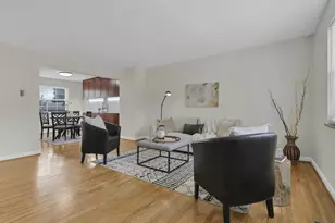 1810 Kings Ct, Columbus, OH 43212 - Photo 4