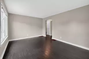 1692 E Kossuth St, Columbus, OH 43206 - Photo 6