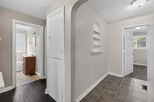 1692 E Kossuth St, Columbus, OH 43206 - Photo 18