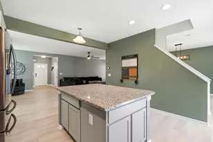 1529 Lewes Castle Dr, Grove City, OH 43123 - Photo 16