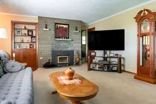 207 Darby Creek Dr, Galloway, OH 43119 - Photo 6