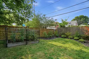 119 E Dunedin Rd, Columbus, OH 43214 - Photo 38