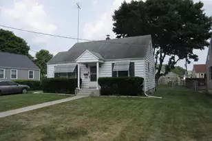 132 S 35th St, Newark, OH 43055 - Photo 1