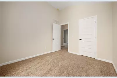 130 S Harris Avenue, Columbus, OH 43204 - Photo 22