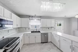 4650 Kenross Dr, Columbus, OH 43207 - Photo 14