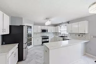 4650 Kenross Dr, Columbus, OH 43207 - Photo 12