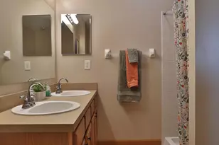 1918 Bay Port Dr, Grove City, OH 43123 - Photo 32