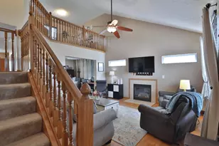 1918 Bay Port Dr, Grove City, OH 43123 - Photo 4