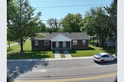 733 W Oakland Avenue, Washington Court House, OH 43160 - Photo 2