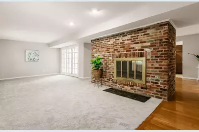911 Manor Lane #J, Columbus, OH 43221 - Photo 2