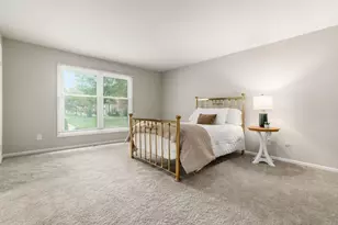 911 Manor Ln, Columbus, OH 43221 - Photo 20
