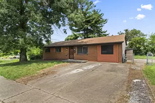 4780 Carbondale Dr, Columbus, OH 43232 - Photo 2