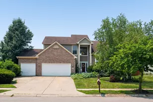 677 Montmorency Dr S, Pickerington, OH 43147 - Photo 2