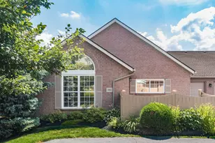 1911 Farmbrook Cir S, Grove City, OH 43123 - Photo 1