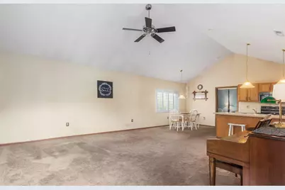 1911 Farmbrook Circle S #14, Grove City, OH 43123 - Photo 14