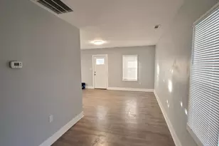 2480 Azelda St, Columbus, OH 43211 - Photo 10