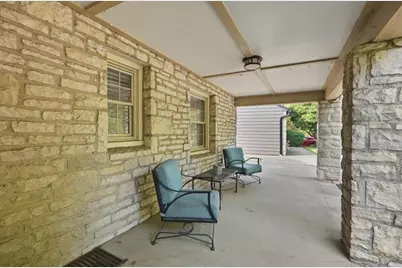 399 N Nelson Road, Columbus, OH 43219 - Photo 6