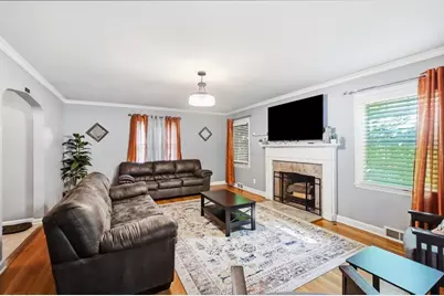 399 N Nelson Road, Columbus, OH 43219 - Photo 14