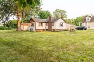 2766 Fairwood Ave, Columbus, OH 43207 - Photo 2