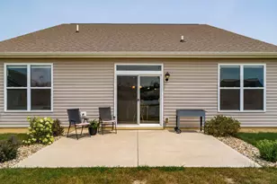 252 Woodland Sky Dr, Pataskala, OH 43062 - Photo 6