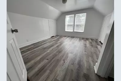 1709 E Weber Road, Columbus, OH 43211 - Photo 2