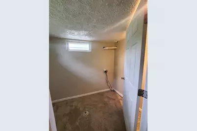 1911 Brentnell Avenue, Columbus, OH 43219 - Photo 16
