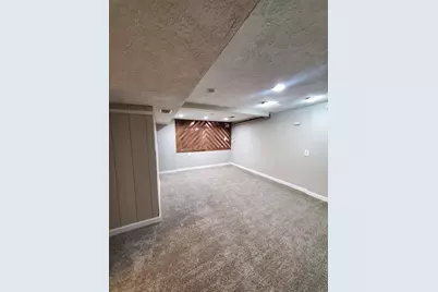 1911 Brentnell Avenue, Columbus, OH 43219 - Photo 12