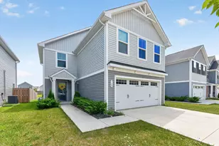 768 S Walnut St, Marysville, OH 43040 - Photo 1