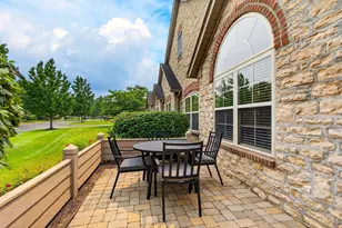 7228 Falls View Cir, Delaware, OH 43015 - Photo 4