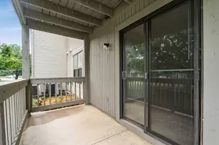 5330 B Stonemeadow Ave, Columbus, OH 43220 - Photo 4