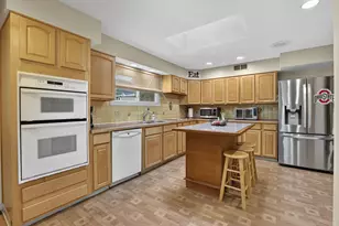 3159 Plymouth Pl, Columbus, OH 43213 - Photo 16