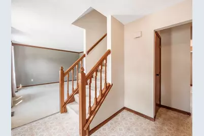 316 Brownsfell Drive, Columbus, OH 43235 - Photo 4