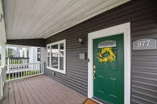 977 Gilbert St, Columbus, OH 43206 - Photo 2